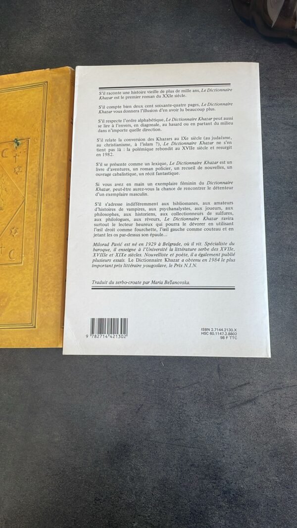 LE DICTIONNAIRE KHAZAR ROMAN LEXIQUE EN 100 000 MOTS - EXEMPLAIRE FEMININ. PAVIC MILORAD Edité par PIERRE BELFOND, 1988 – Image 8