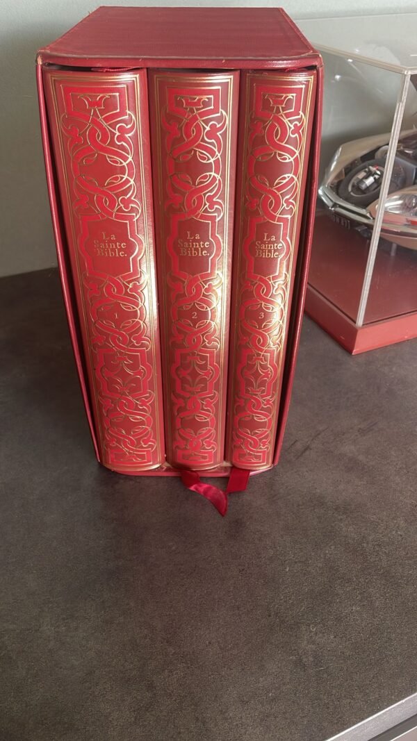 La Sainte Bible. ( Ancien &  Nouveau Testament ). III Volumes. Editions Lidis ,Paris.