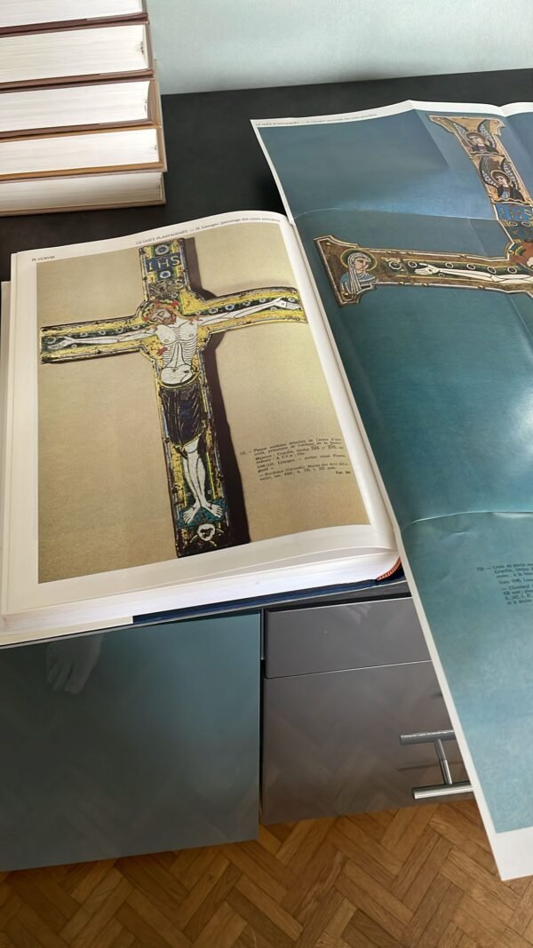 Gauthier (Marie-Madeleine), Émaux Méridionaux. Catalogue international de l'Œuvre de Limoges,  L'époque romane, Paris, C.N.R.S., 1987 – Image 8