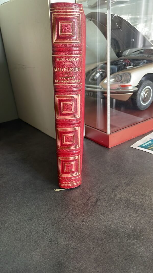 MADELEINE - Jules SANDEAU - Illustrations de Emile Bayard - Editions Hetzel et Cie