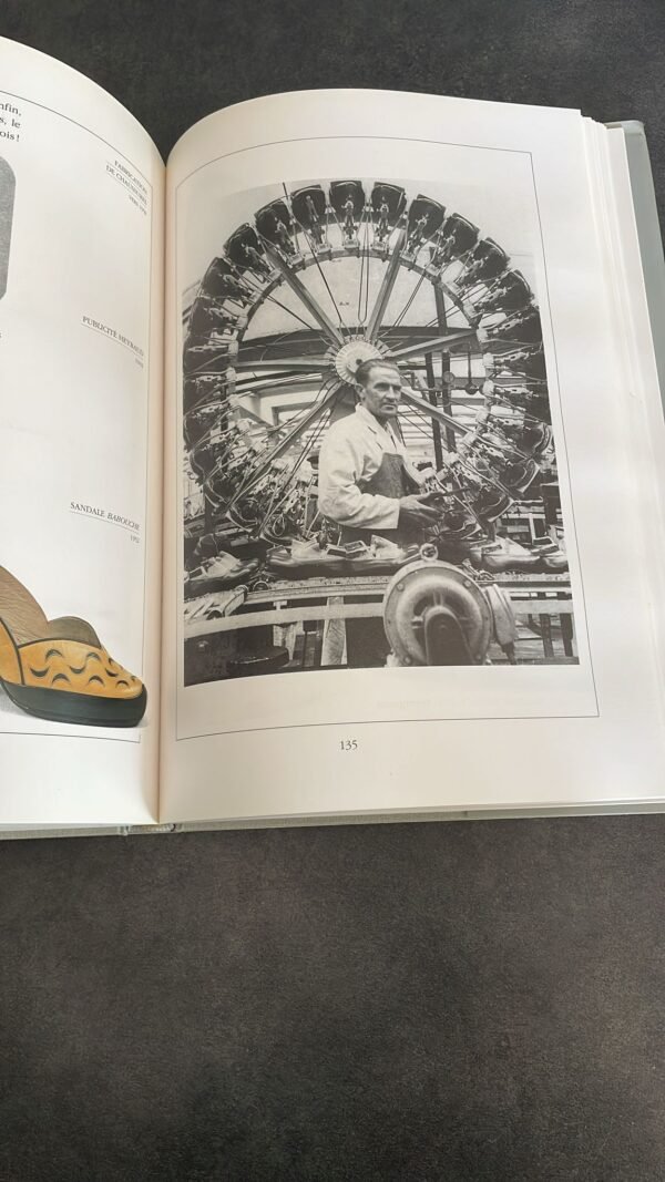 5000 ANS DE CHAUSSURES par BERTRAND HEYRAUD / EDITIONS PARKSTONE / 1994 – Image 8