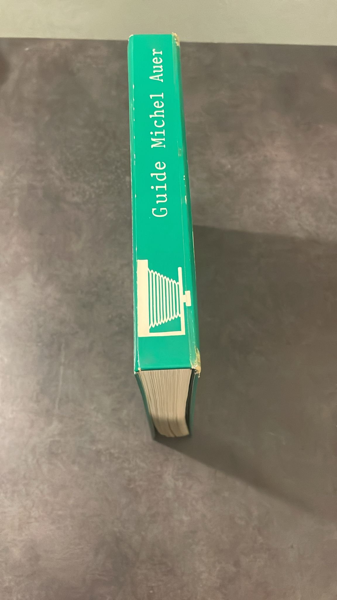 Michel Auer aura vécu pour la photographie ancienne et moderne. Guide des appareils photos ancien . – Image 3